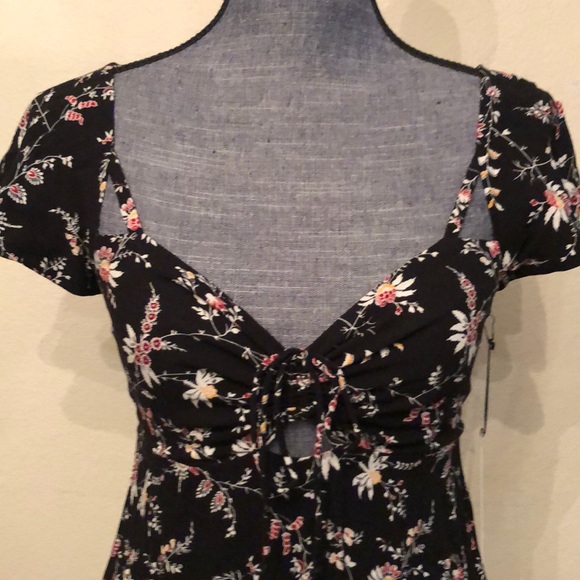 Floral mini dress - Picture 2 of 7